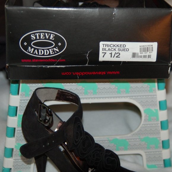 STEVE MADDEN TRICKKED BLACK PUMPS - Picture 1 of 8